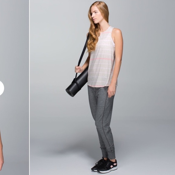 Lululemon All Tied Up Tank Pop Stripe Heathered Dune / Heathered Dune Sz 6 - Picture 12 of 12